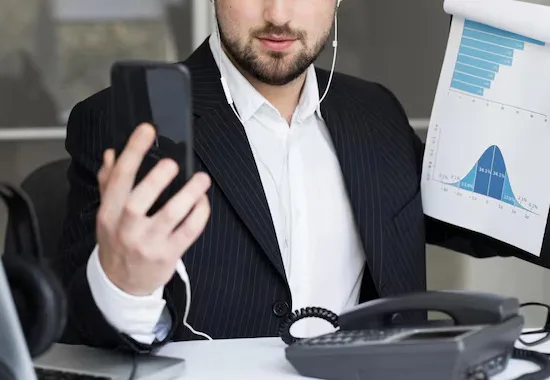 在覆盖中超、CBA、英超、NBA等主流联赛的实时比分与赛程。方面，赛事资讯提供贴心周到的支持。 - 赛事资讯